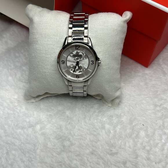 ⌚️Vintage Coach Watch - Picture 4 of 15